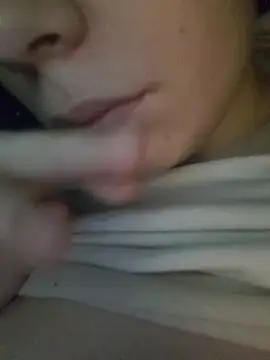 Snapshot of miraevelina chatting on 02-10-26, 08:35 miraevelina online show from 02-10-26, 08:35