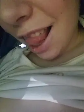 Snapshot of miraevelina chatting on 02-11-26, 09:14 miraevelina online show from 02-11-26, 09:14