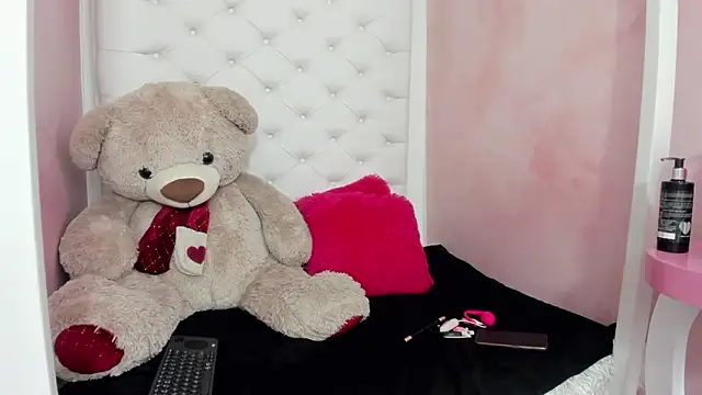 dirtyplayluna  online show from 02-11-26, 12:43