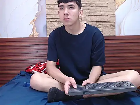 massimoferrera303av online show from 02-20-26, 06:52