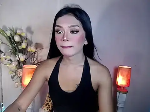 Snapshot of Darkness_Angel chatting on 06-06-26, 01:32 Darkness Angel online show from 06-06-26, 01:32