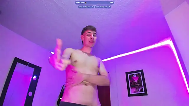 Snapshot of PapiNoha69 chatting on 03-11-26, 03:01 PapiNoha69 online show from 03-11-26, 03:01