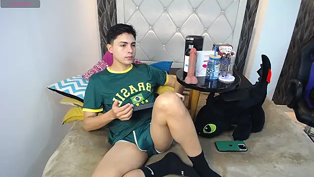 Samu Hott online show from 03-18-26, 08:34