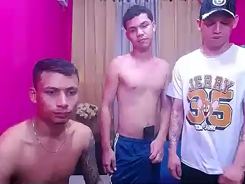 Snapshot of bigcock_young chatting on 02-24-26, 06:50 bigcock young online show from 02-24-26, 06:50