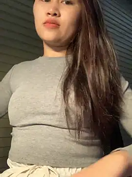 Snapshot of Luna_Babyyy chatting on 03-12-26, 01:12 Luna Babyyy online show from 03-12-26, 01:12