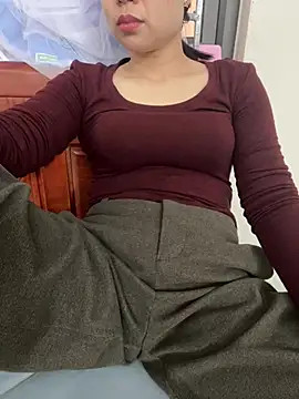 Snapshot of Yinini chatting on 03-14-26, 02:28 Yinini online show from 03-14-26, 02:28