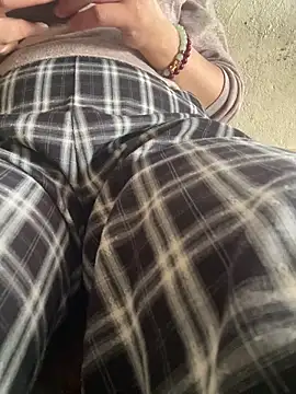 Snapshot of Yinini chatting on 03-15-26, 07:58 Yinini online show from 03-15-26, 07:58