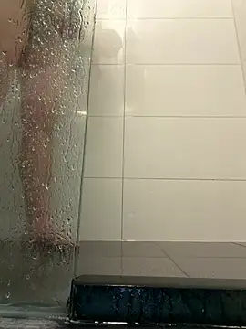 notyourtypicalAnna online show from 04-30-26, 11:05