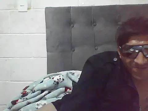 FierrudoMora777 online show from 03-23-26, 08:02