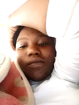 Snapshot of Cherrygirl12 chatting on 03-09-26, 10:52 Cherrygirl12 online show from 03-09-26, 10:52