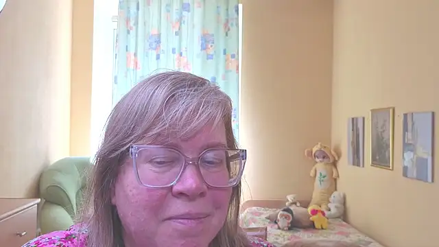 Emma Eclipsee online show from 05-16-26, 10:47