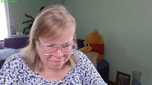 Emma Eclipsee online show from 07-21-26, 11:34