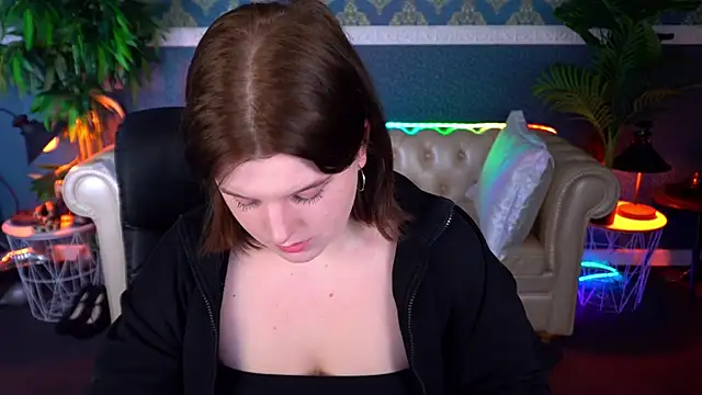 KristiFoxy online show from 04-18-26, 12:53