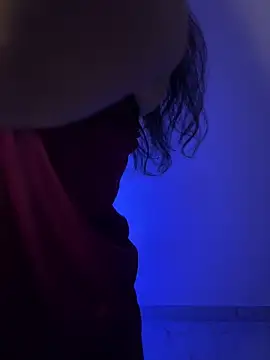 Hot Bhavi  online show from 04-23-26, 07:16