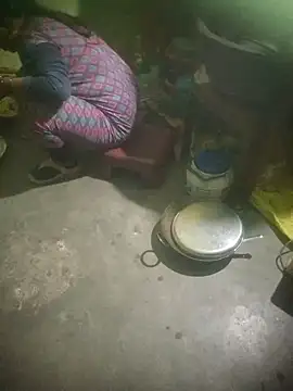 Snapshot of 06Rozi chatting on 02-03-26, 01:05 06Rozi online show from 02-03-26, 01:05