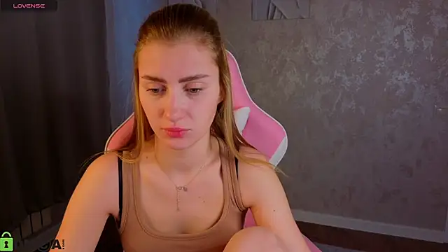 Snapshot of Rita_Flux chatting on 02-17-26, 02:30 Rita Flux online show from 02-17-26, 02:30