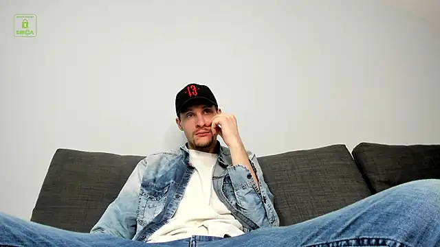 Snapshot of Deymond_Russo chatting on 02-22-26, 05:22 Deymond Russo online show from 02-22-26, 05:22