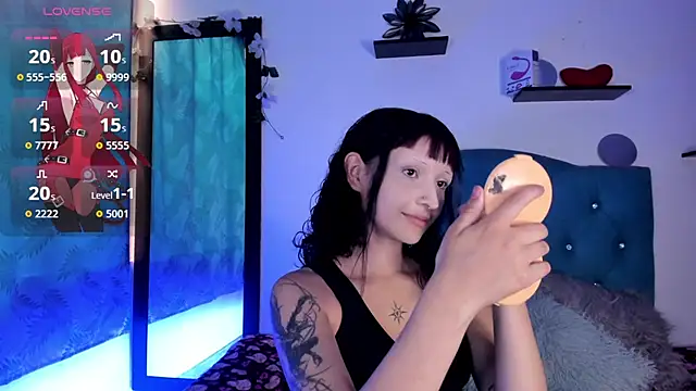 Snapshot of Gemma_honey chatting on 05-22-26, 02:33 Gemma honey online show from 05-22-26, 02:33