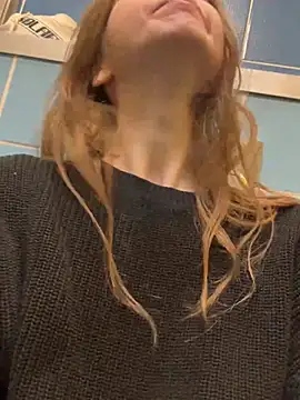 Bubble Chloe online show from 02-19-26, 11:50