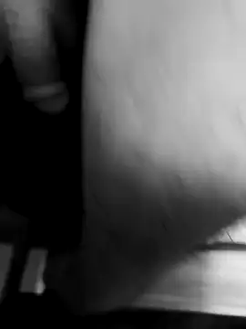 Snapshot of MonyFlorin68 chatting on 02-08-26, 08:29 MonyFlorin68 online show from 02-08-26, 08:29