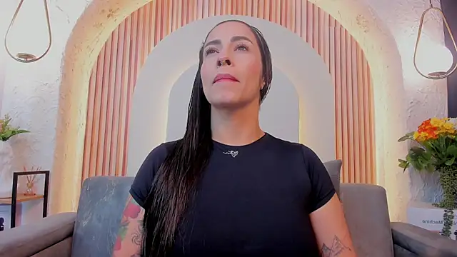 violet scott  online show from 03-26-26, 10:21