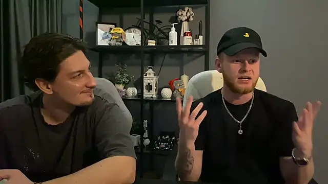 Snapshot of Adam_ice chatting on 03-12-26, 08:26 Adam ice online show from 03-12-26, 08:26