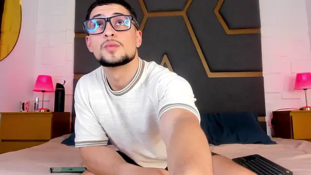 valenssio moretti online show from 04-11-26, 03:22