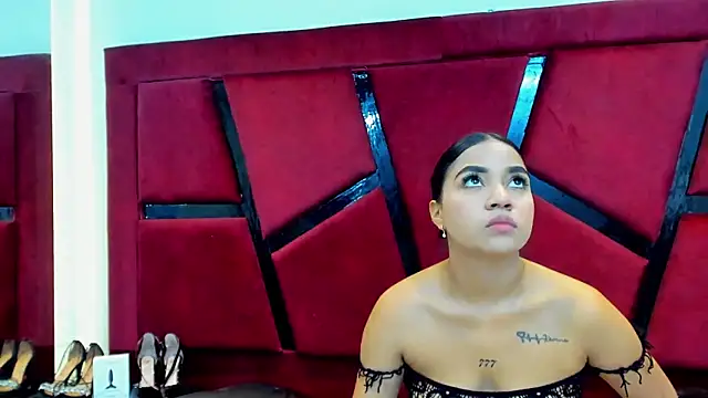 MiaWolton online show from 03-15-26, 07:20