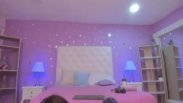 Goldentemptation  online show from 03-03-26, 07:42