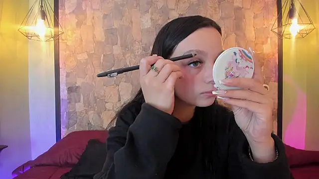 Elizabeth Ferrer online show from 02-18-26, 06:59