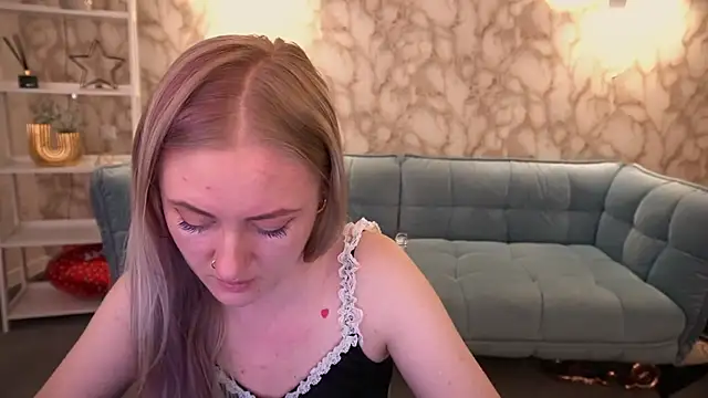 DramaQuenns online show from 04-19-26, 05:51