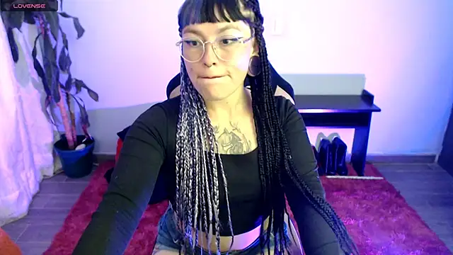 Snapshot of missfungi8 chatting on 02-05-26, 01:21 missfungi8 online show from 02-05-26, 01:21