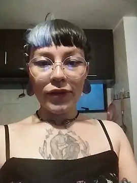 Snapshot of missfungi8 chatting on 02-13-26, 11:12 missfungi8 online show from 02-13-26, 11:12