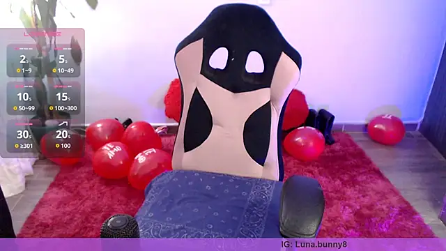 Snapshot of missfungi8 chatting on 02-14-26, 08:05 missfungi8 online show from 02-14-26, 08:05