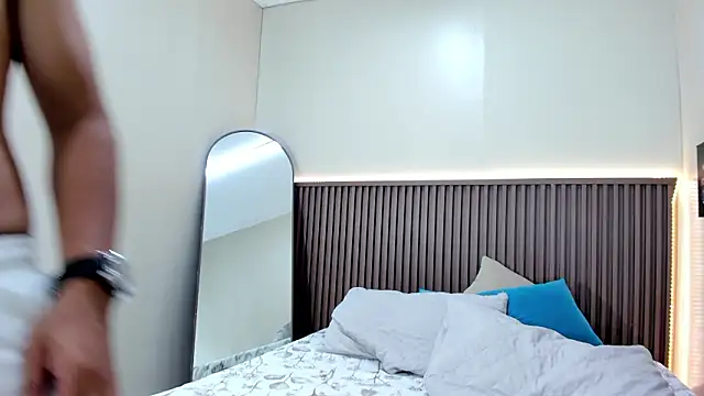 Mike Conors online show from 03-28-26, 02:44