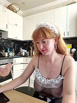 LanaBananaa  online show from 04-20-26, 11:46