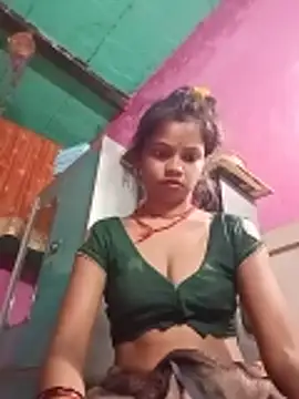 Snapshot of Cut_ikina chatting on 06-19-26, 10:13 Cut ikina online show from 06-19-26, 10:13