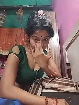 Snapshot of Cut_ikina chatting on 07-26-26, 10:27 Cut ikina online show from 07-26-26, 10:27