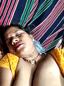 Hot kiran4 online show from 04-12-26, 10:15