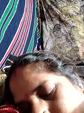 Hot kiran4 online show from 04-21-26, 12:01