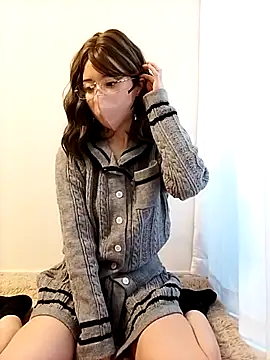 Snapshot of shinochan_v chatting on 03-20-26, 07:35 shinochan v online show from 03-20-26, 07:35