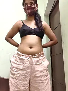 Kitti-Sharma online show from 04-26-26, 08:56