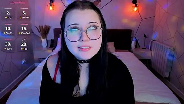 Kira G0ld online show from 05-31-26, 08:32