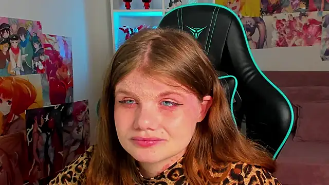 ChloeHalses online show from 05-20-26, 05:08