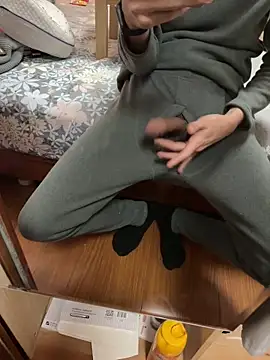 Snapshot of freshstudent chatting on 02-14-26, 06:15 freshstudent online show from 02-14-26, 06:15