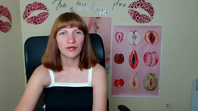 Snapshot of Rosalinda_ro chatting on 06-05-26, 06:13 Rosalinda ro online show from 06-05-26, 06:13