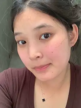 Snapshot of Suzu_xx01 chatting on 05-09-26, 07:35 Suzu xx01 online show from 05-09-26, 07:35