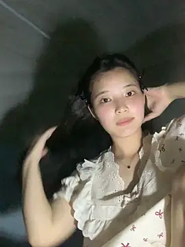 Snapshot of Suzu_xx01 chatting on 06-02-26, 03:47 Suzu xx01 online show from 06-02-26, 03:47