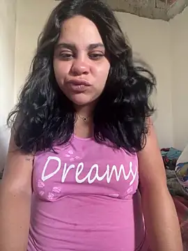 Snapshot of Adriputinha chatting on 03-18-26, 01:36 Adriputinha online show from 03-18-26, 01:36