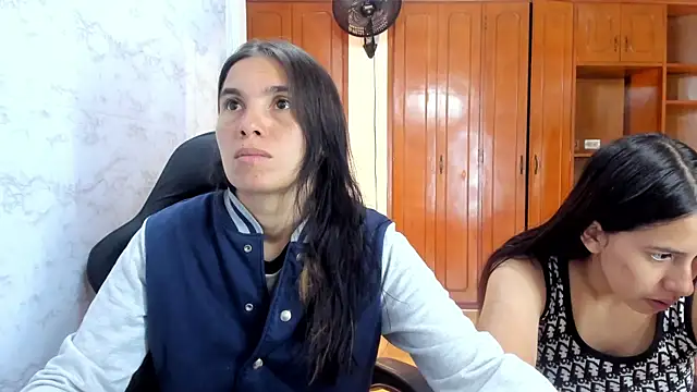 Emily and Soffy online show from 03-12-26, 12:11